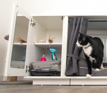 El armario del Maya Nook mantiene los juguetes y los snacks de tu gato ordenados